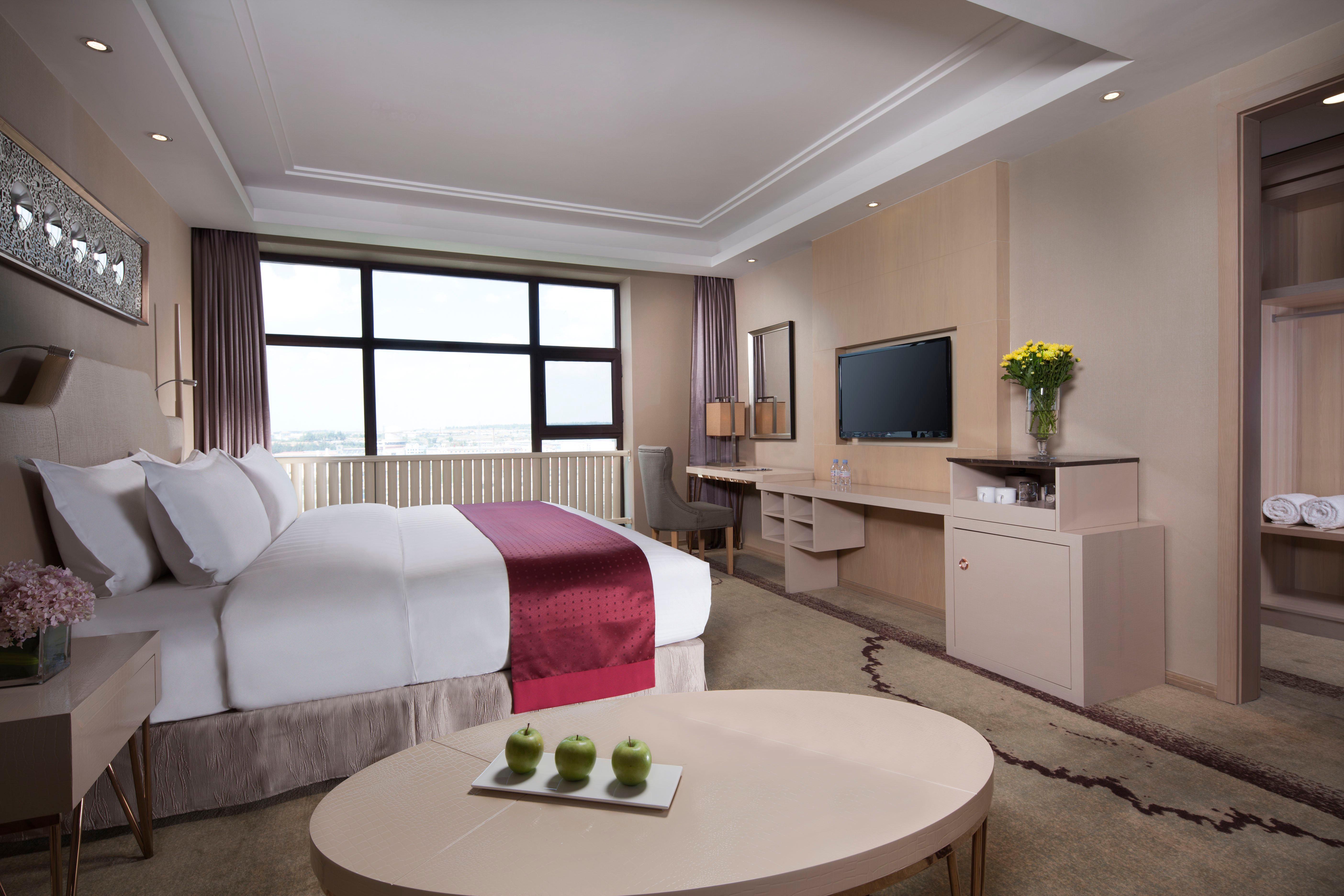 Holiday Inn&Suites Hulunbuir Exterior foto