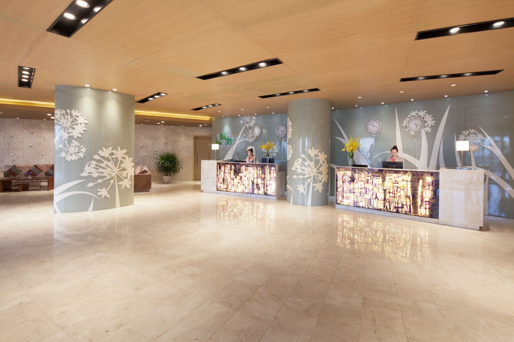 Holiday Inn&Suites Hulunbuir Exterior foto